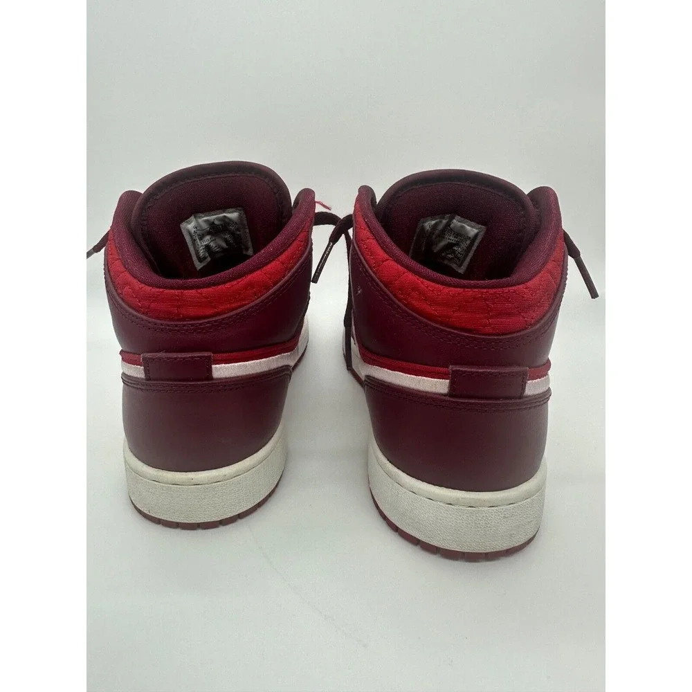Nike Air Jordan 1 Mid SE GS Red Quilt AV5174-600 Size 4.5Y‎